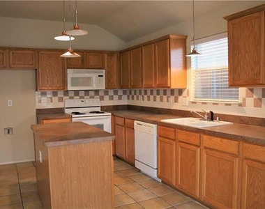 5600 Vineyard Lane - Photo Thumbnail 1