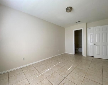 1816 Bessie Street - Photo Thumbnail 11