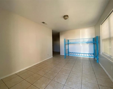 1816 Bessie Street - Photo Thumbnail 8