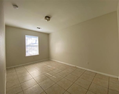 1816 Bessie Street - Photo Thumbnail 16