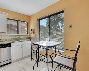 5715 Fairway Park Drive - Photo Thumbnail 3