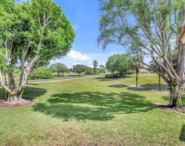 5715 Fairway Park Drive - Photo Thumbnail 24