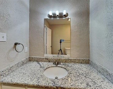 6625 Constitution Drive - Photo Thumbnail 15