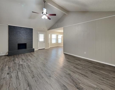 6625 Constitution Drive - Photo Thumbnail 2