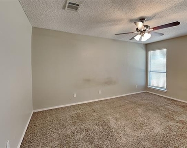 6625 Constitution Drive - Photo Thumbnail 6