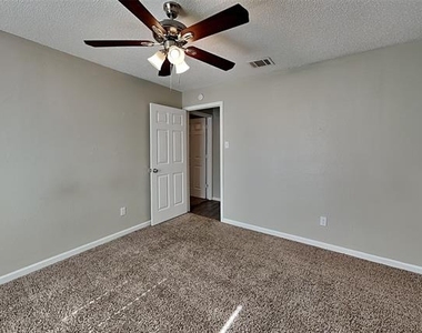 6625 Constitution Drive - Photo Thumbnail 11