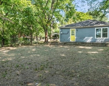 220 W Murray Street - Photo Thumbnail 15