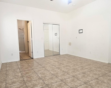 9915 W Wier Avenue - Photo Thumbnail 9