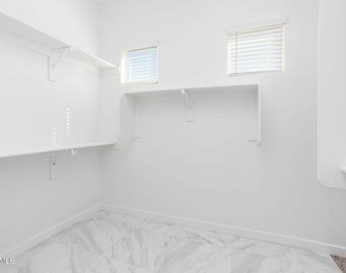 6618 N 16th Street - Photo Thumbnail 17
