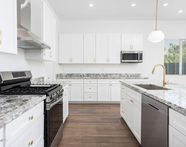 6618 N 16th Street - Photo Thumbnail 7