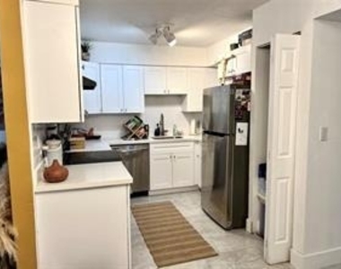 1100 Se 4th Avenue - Photo Thumbnail 2