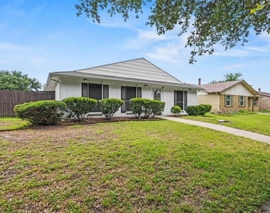 1824 Chamberlain Drive - Photo Thumbnail 1