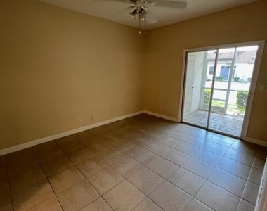 11957 Sturbridge Lane - Photo Thumbnail 7