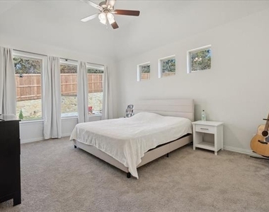 7045 Pecan Glen Place - Photo Thumbnail 16
