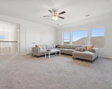 7045 Pecan Glen Place - Photo Thumbnail 21