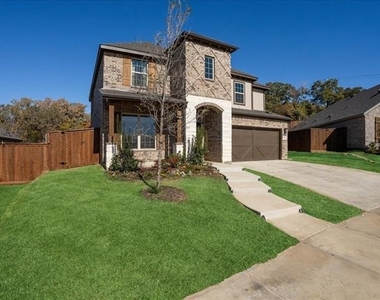 7045 Pecan Glen Place - Photo Thumbnail 3