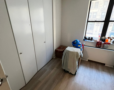 50 West 34th Street - Photo Thumbnail 1