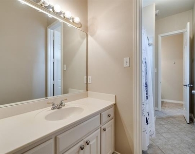 2817 Newburyport Avenue - Photo Thumbnail 26