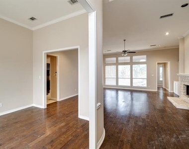 2817 Newburyport Avenue - Photo Thumbnail 1