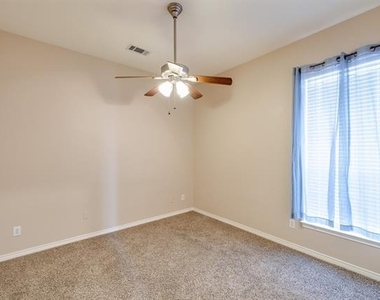 2817 Newburyport Avenue - Photo Thumbnail 28