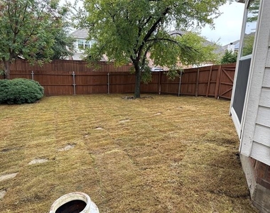12421 Bruschetta Drive - Photo Thumbnail 18