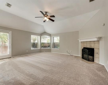 12421 Bruschetta Drive - Photo Thumbnail 5