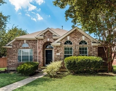 12421 Bruschetta Drive - Photo Thumbnail 3