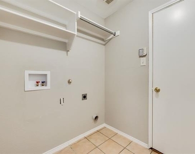 12421 Bruschetta Drive - Photo Thumbnail 13