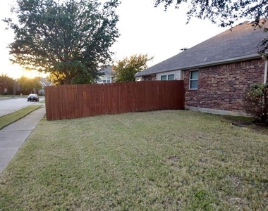 12421 Bruschetta Drive - Photo Thumbnail 20