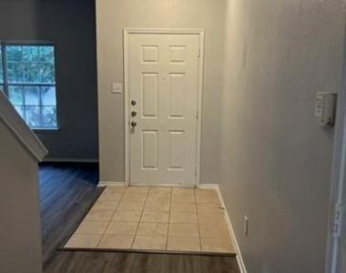2053 Meadow Park Drive - Photo Thumbnail 2