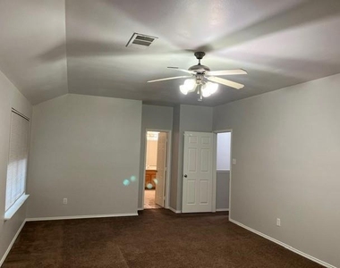 2053 Meadow Park Drive - Photo Thumbnail 13