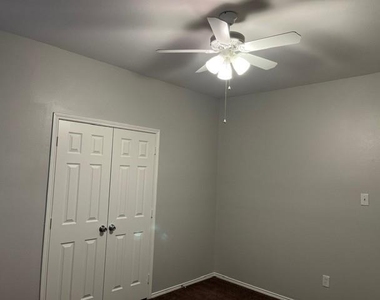 2053 Meadow Park Drive - Photo Thumbnail 20