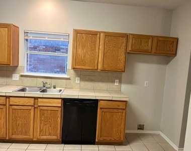 2053 Meadow Park Drive - Photo Thumbnail 11