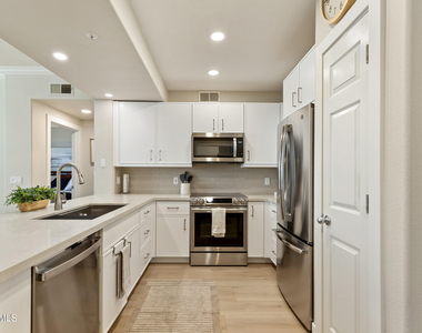 19777 N 76th Street - Photo Thumbnail 5