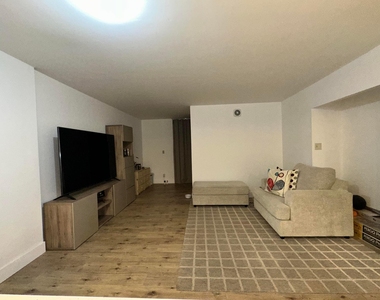 410 Nw 68th Avenue - Photo Thumbnail 4