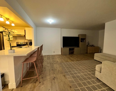 410 Nw 68th Avenue - Photo Thumbnail 6