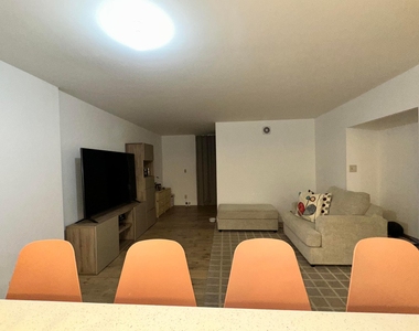 410 Nw 68th Avenue - Photo Thumbnail 3