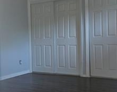 1214 Burleson Street - Photo Thumbnail 16