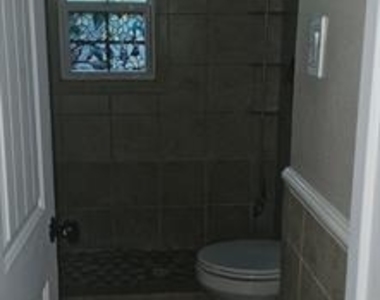 1214 Burleson Street - Photo Thumbnail 15