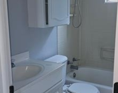 1214 Burleson Street - Photo Thumbnail 10