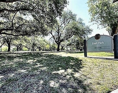 710 Colten James Lane - Photo Thumbnail 7