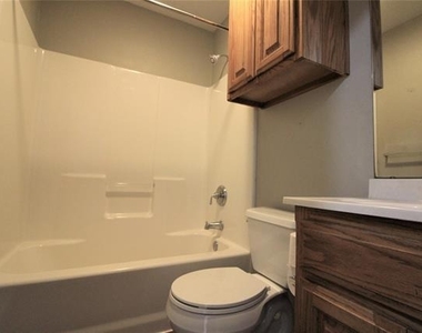 105 Church Street - Photo Thumbnail 9