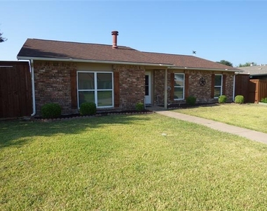 5016 Roberts Drive - Photo Thumbnail 1