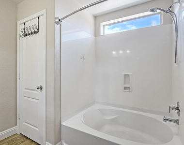 25673 W Northern Lights Way - Photo Thumbnail 19