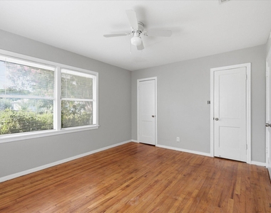 3207 Casino Drive - Photo Thumbnail 7