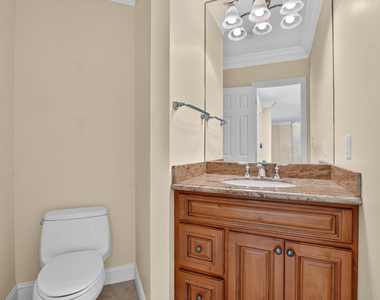 899 Granada Drive - Photo Thumbnail 27