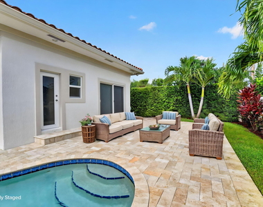 899 Granada Drive - Photo Thumbnail 30