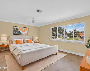 899 Granada Drive - Photo Thumbnail 12