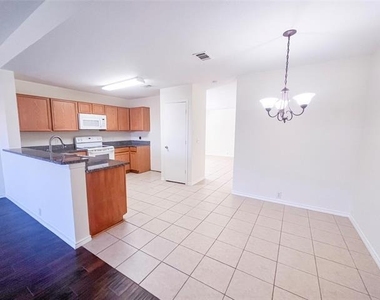8929 Sagebrush Trail - Photo Thumbnail 2