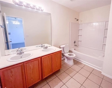 8929 Sagebrush Trail - Photo Thumbnail 13